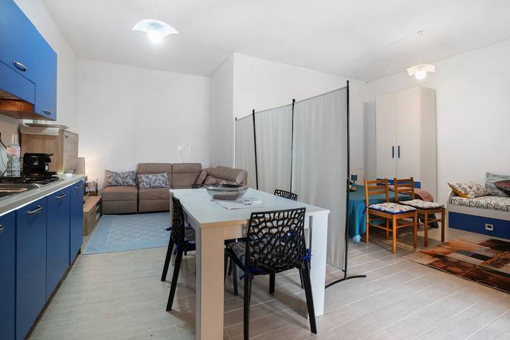 Apartamento entero, Apartamento 'Casa Nina' con jardín privado, Wi-Fi y aire acondicionado in Sedini, Provincia de Sassari