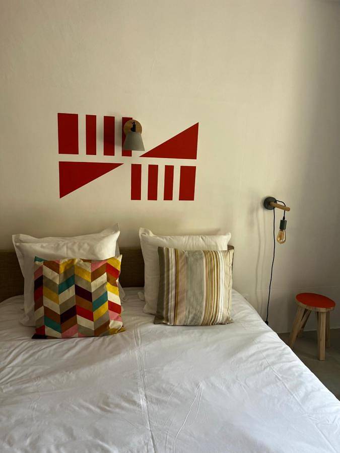 Location de vacances pour 2 personnes, avec vue ainsi que piscine et jardin à Bouchet - 3