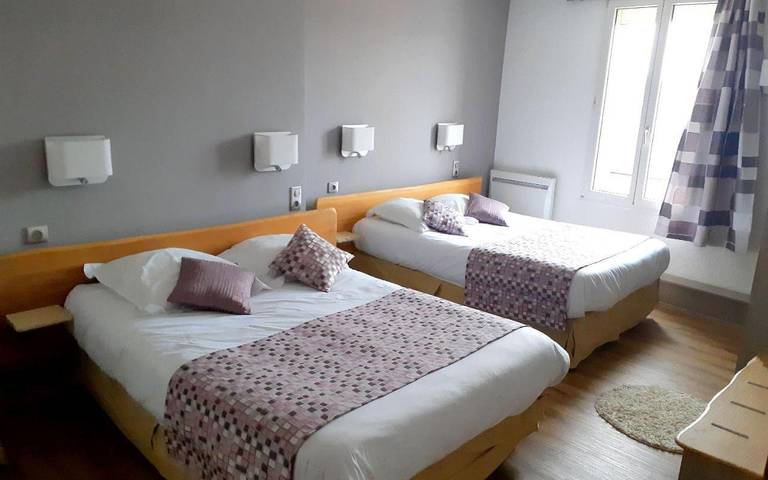Hôtel pour 3 personnes, avec Terrasse à Sainte-Menehould - 2