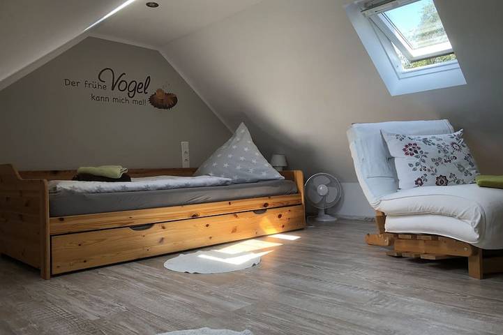 Ganze Wohnung, FeWo Brisko - Ferien in ruhiger Lage mit vielen Möglichkeiten in Rösrath, Rheinisch-Bergischer Kreis
