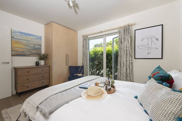 6 The Dunes -  Short walk to the beach - Hot Tub - Free Wi-Fi in Cornwall