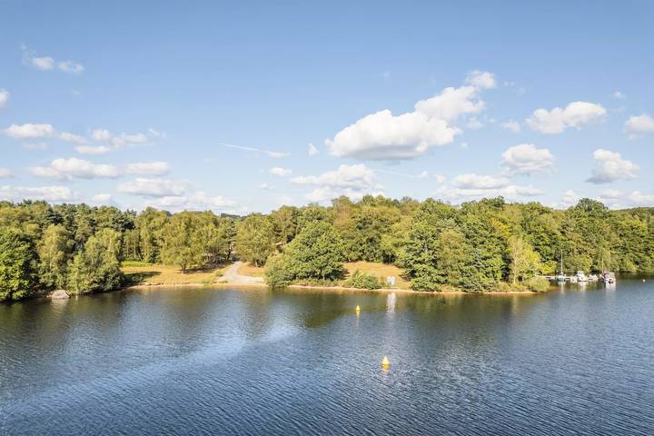 Camping pour 2 personnes, avec Terrasse dans Massif central