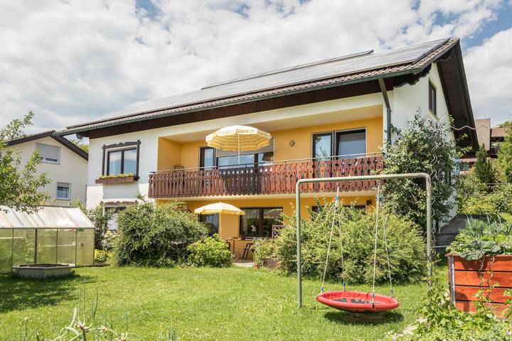 Ganzes Studio, Bett und Frühstück bei Gertrud mit Garten, Terrasse und Spielplatz in Hergensweiler, Bayerisch Schwaben