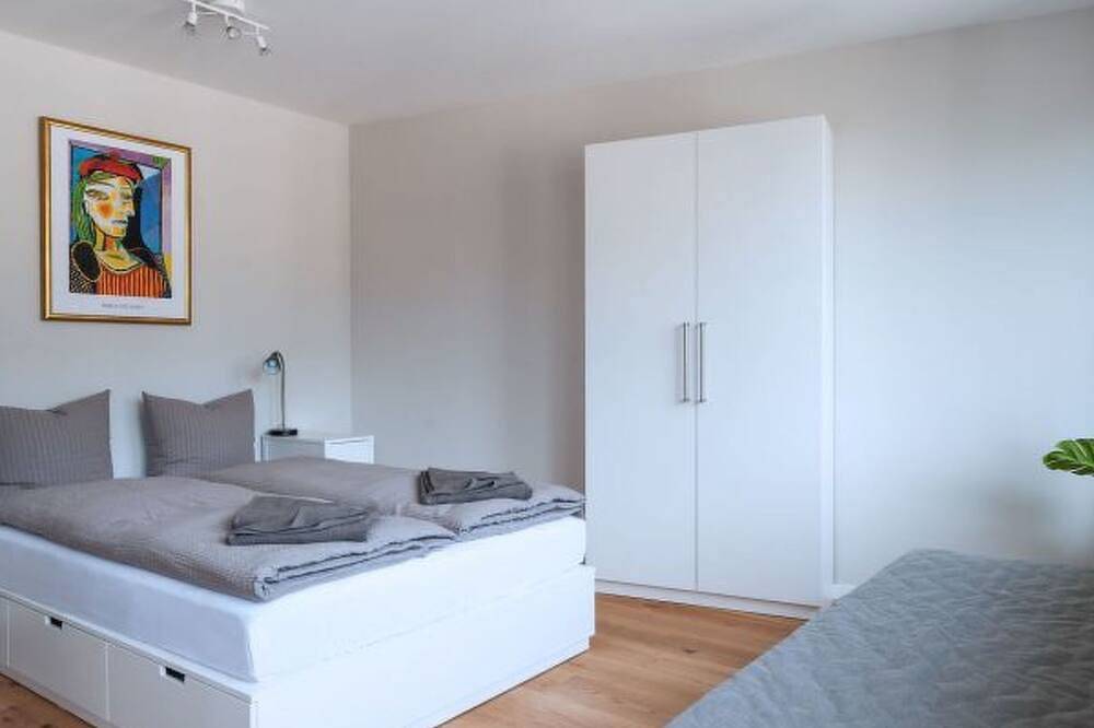 Entire apartment, Bs Picasso Ii - Marktplatz Hitrental Apartment in Basel 1 Rüdengasse, Basel