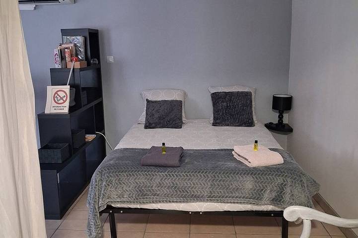 Location de vacances pour 2 personnes dans Veaugues - 2