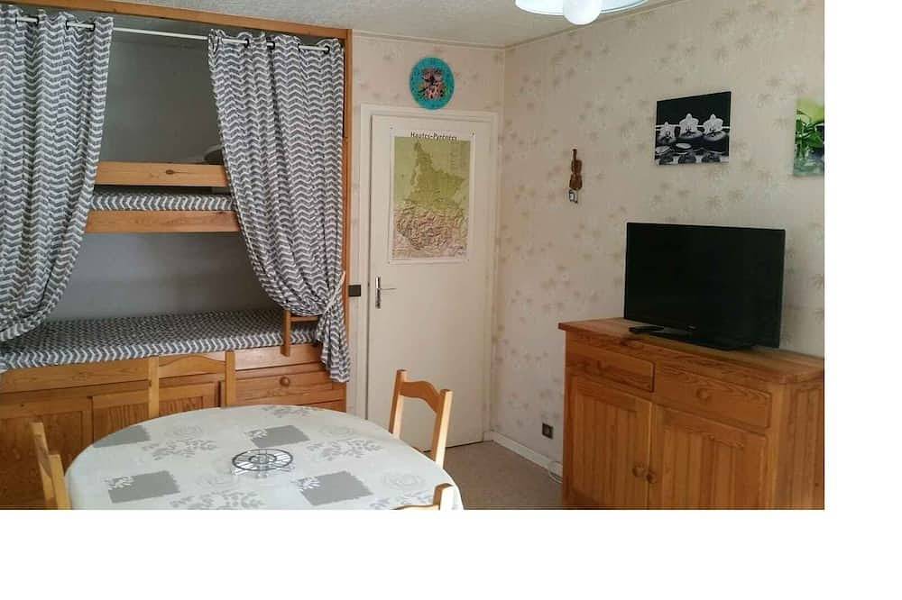 Entire apartment, T2 apartment in Argelès-Gazost for 4 people near Spa in Argelès-Gazost, French Pyrenees