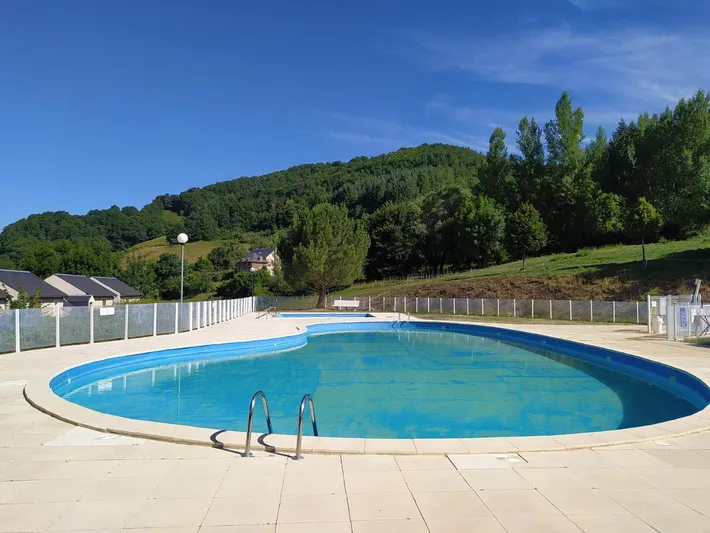 Apartamento de vacaciones para 4 personas, con vistas además de balcón y piscina - 1