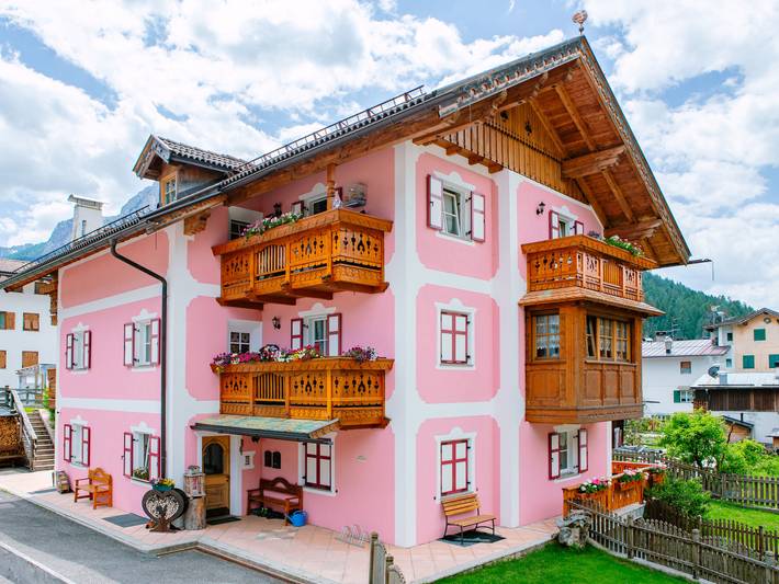 Appartamento per 5 persone, con Terrazza a Pozza di Fassa