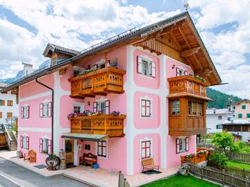 Gîte pour 5 personnes, avec terrasse à Pozza di Fassa