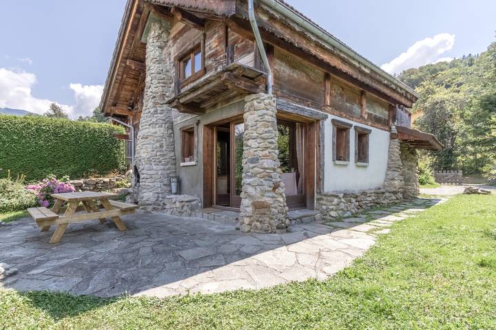 Location de vacances pour 6 personnes, avec Balcon ainsi que Terrasse et Jardin à Saint-Gervais-les-Bains