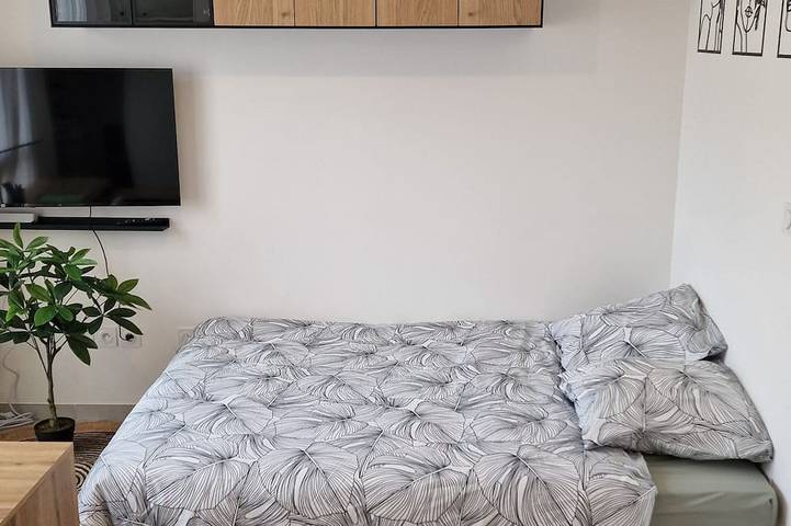 Ganze Wohnung, Studio with private parking - Near schools & hospital - Valence in Valence, Valence und Umgebung