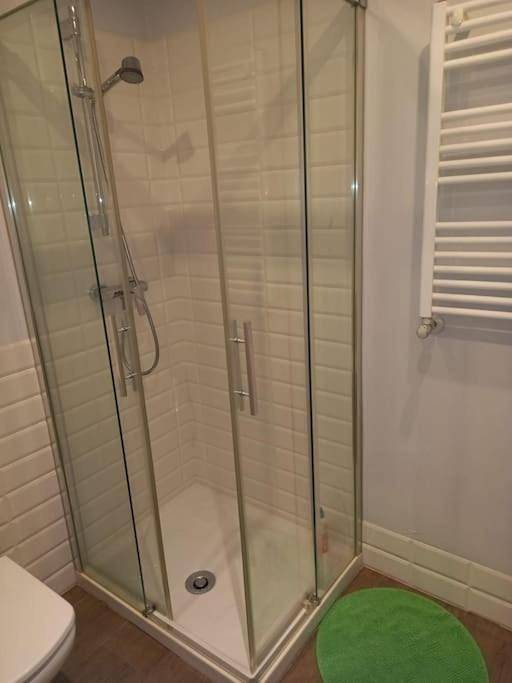 Chalet para 9 personas, con piscina y terraza en Cuenca del Guadarrama - 4