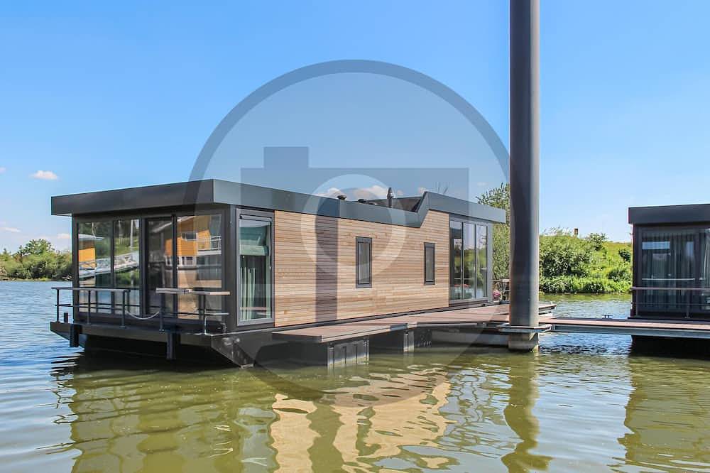 Prachtig schip in Ohé & Laak met. in Limburg