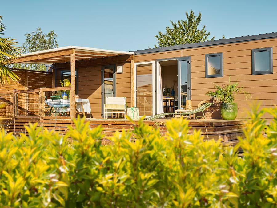 Flower Camping le Peyrelade - Mobilhome 6 personas - Nuevo // Premium Cottage 3 dormitorios - 2 baños + 2 Wcs + Terraza semicubierta + Aire acondicionado + Tv in Rivière-sur-Tarn, Parc naturel régional des Grands Causses