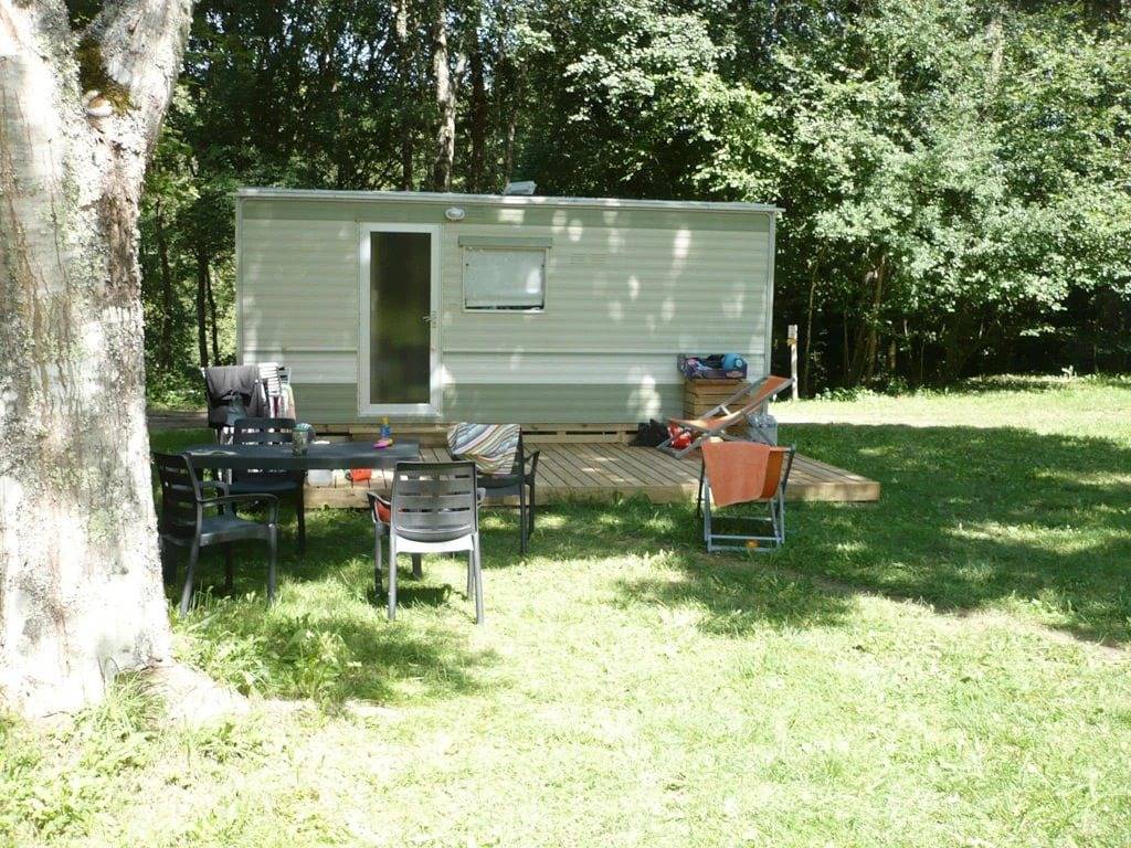 Zecamping 3 étoiles parc aquatique jacuzzi locatif Bbq 28m2 4 pers in Mareuil en Périgord, Parc naturel régional Périgord-Limousin