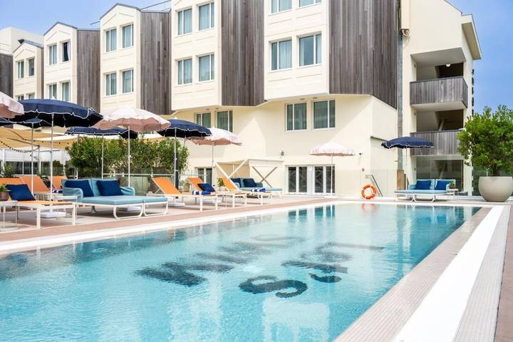 Hôtel pour 2 personnes, avec piscine et terrasse, animaux acceptés dans Aquarium de la Rochelle - 2