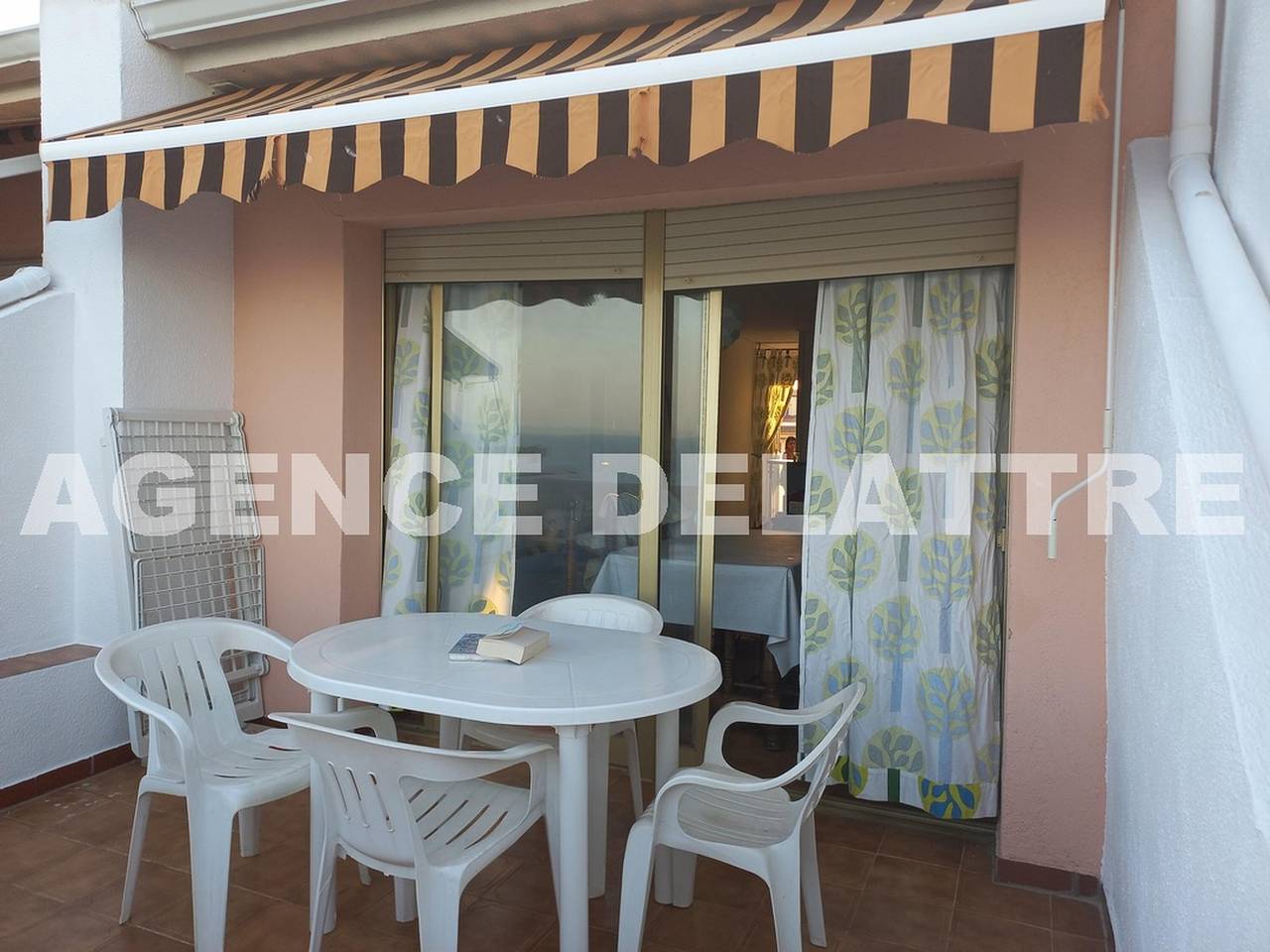 Appartamento intero, Apartment studio in first sea line , in residence with comerce, lift, swimming pool. in Peñíscola, Costa dell'Azahar