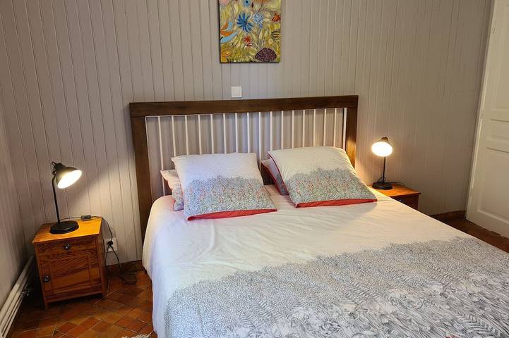 Gîte pour 4 personnes, avec jardin à Ligny-le-Ribault - 2
