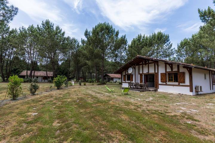 Casa de huéspedes para 6 personas, con jardín y terraza - 1