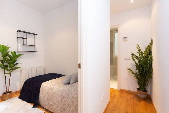 Appartamento intero, Comfortable apartment in Madrid's Barrio de las Letras in Centro (Madrid), Madrid