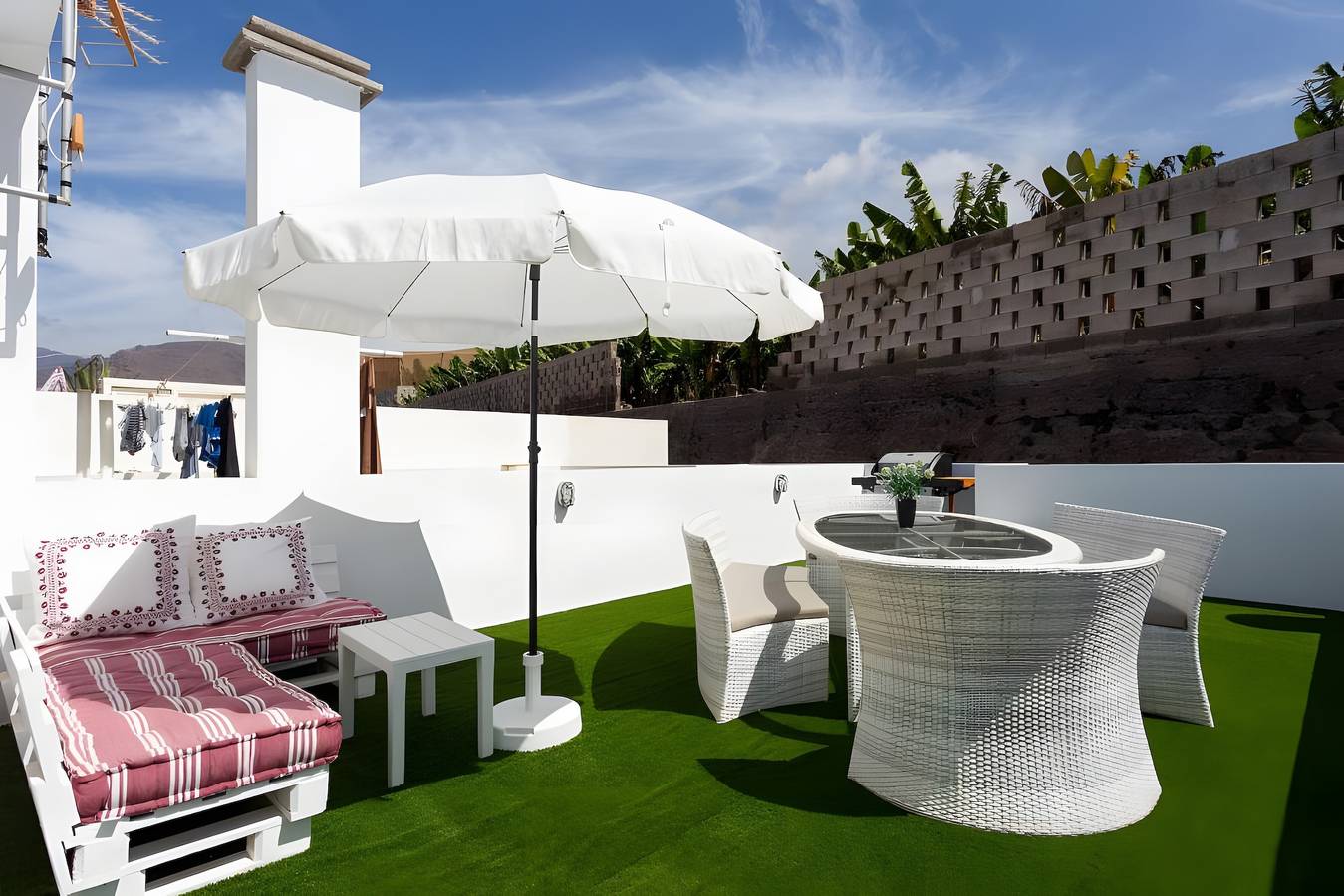 Maison de vacances « Atis » avec vue sur la mer, terrasse privée et Wi-Fi in Cueva del Polvo, Guía de Isora