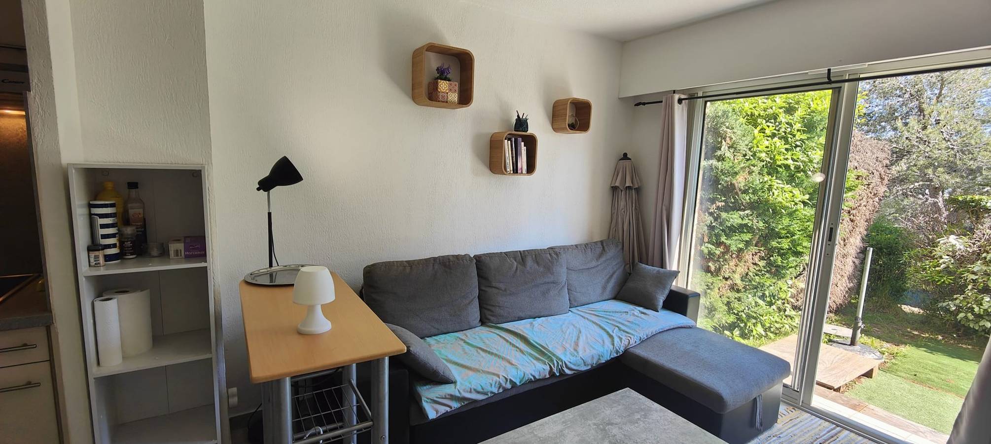 Ganze Wohnung, Ferienwohnung für 2 Personen mit Garten in Saint-Raphaël, Massif de l'Esterel