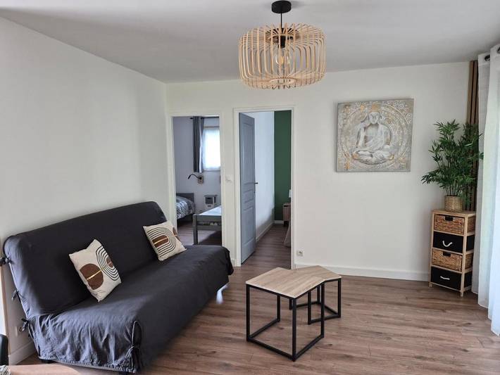 Location de vacances pour 2 personnes, avec piscine ainsi que vue et jardin à Labastide-de-Virac - 4