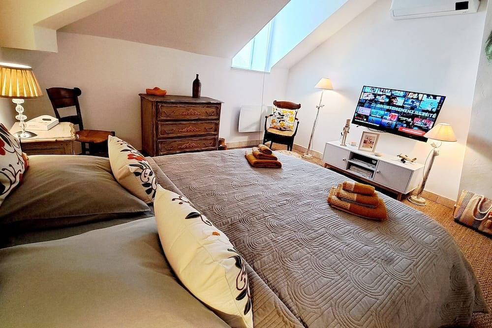 Cosy Chamber - Air-conditioned Suite in Sancoins, Saint-Amand-Montrond