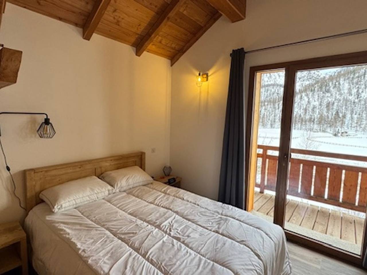 Appartement entier, Superbe duplex luxe 6 pers, vue imprenable, parking privé in Montgenèvre, Région de Briançon