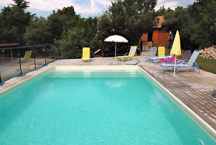 Gîte pour 4 personnes, avec piscine ainsi que terrasse et jardin, animaux acceptés à Les Vans - 3