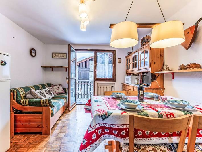 Gîte pour 4 personnes, avec balcon dans La Salle