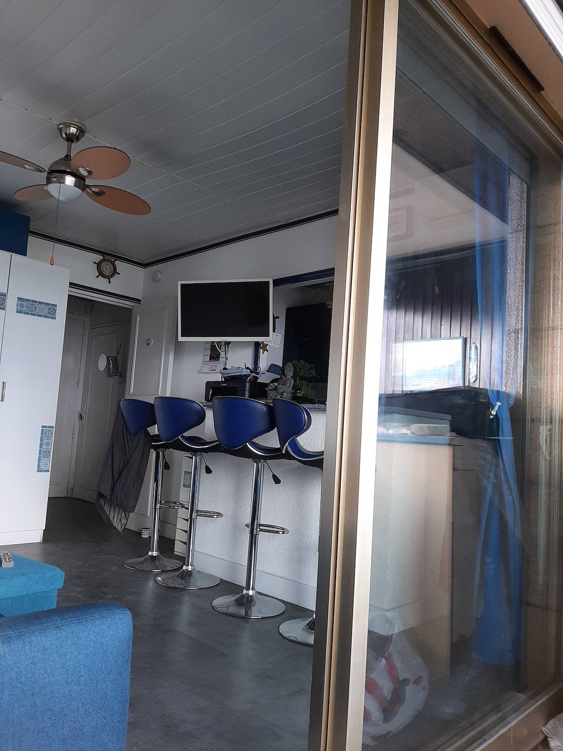 Studio entier, Studio charmant avec vue sur la mer à Bandol - 28 m² - Terrasse in Bandol, Côte méditerranéenne (France)