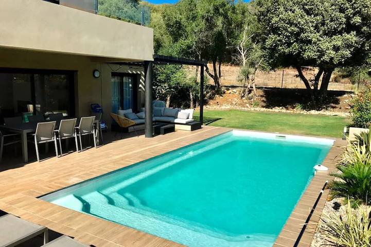 Maison de vacances pour 8 personnes, avec balcon ainsi que jacuzzi et jardin