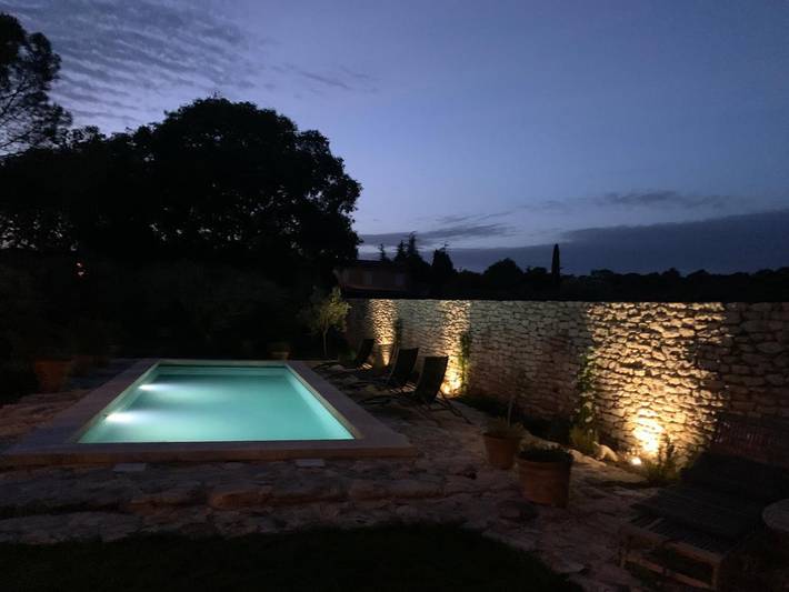 Villa pour 8 personnes, avec jardin ainsi que vue et piscine, animaux acceptés à Gordes - 3