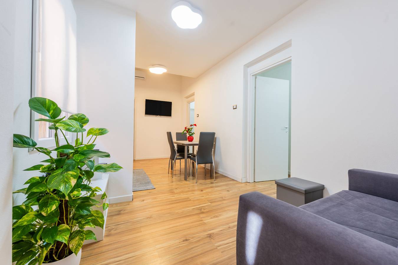 Holiday Home 'Colombo House' with Private Terrace and Air Conditioning in Quartu Sant'Elena, Campidano