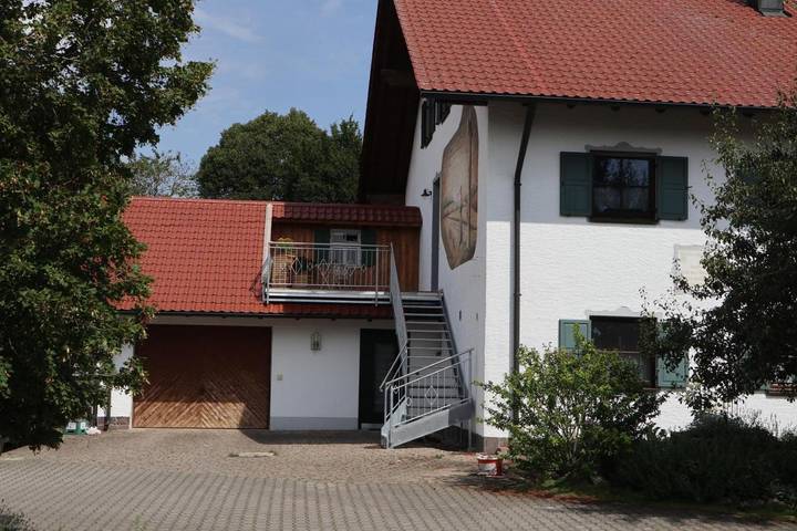 Ferienwohnung für 5 Personen, mit Sauna und Terrasse sowie Garten und Whirlpool in Augsburg und Umgebung - 3