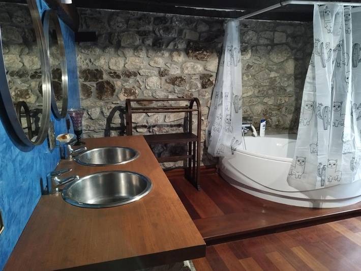 Casa rural para 8 personas, con jardín y vistas en Las Merindades - 2