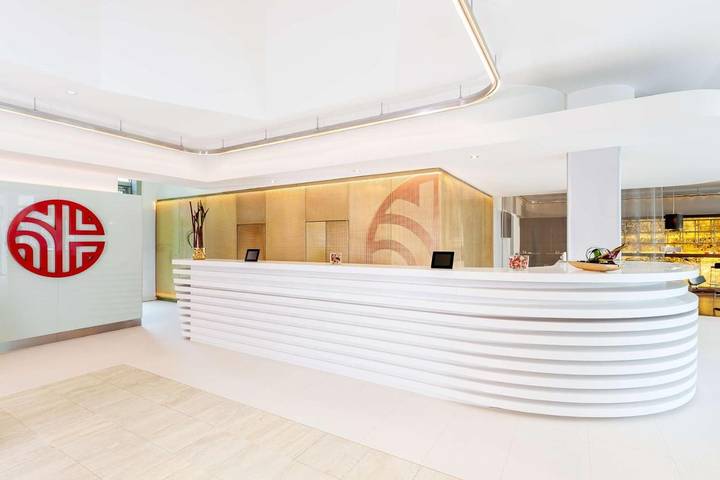 Hotel für 3 Personen, mit Terrasse und Sauna sowie Ausblick und Seeblick in Köln - 4