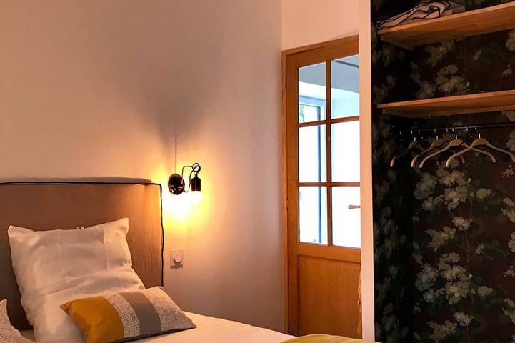 Location de vacances pour 8 personnes, avec terrasse et jardin, animaux acceptés à Viam - 2