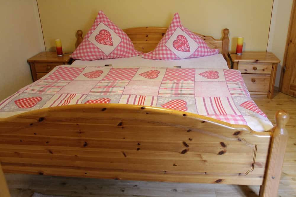 Apartamento inteiro, Apartamento com 2 quartos e fantásticas vistas panorâmicas in Arnbruck, Baviera Oriental