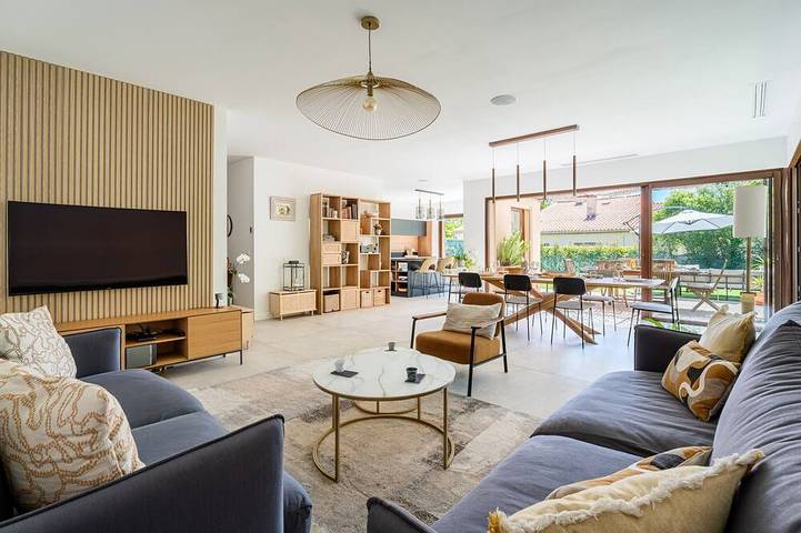Location de vacances pour 8 personnes, avec jardin dans Plage Lumière - 2
