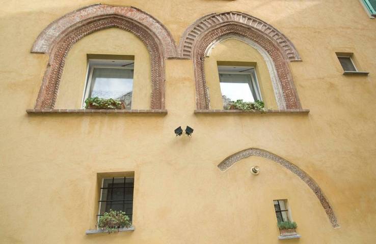 Gîte pour 4 personnes, avec vue et terrasse, animaux acceptés à Barolo
