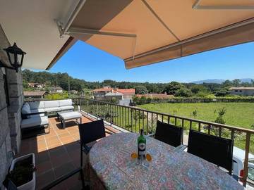 Chalet para 12 personas, con jardín y vistas en Baixo Miño