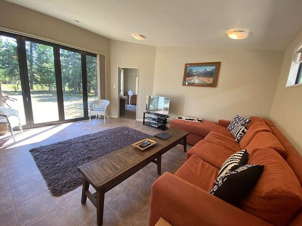 The Perfect Getaway - Sunny & Spacious Wifi Free in Twizel, Mackenzie District