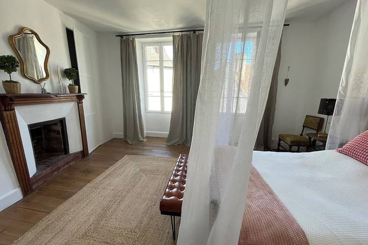 Location de vacances pour 8 personnes, avec piscine à Aubusson - 4