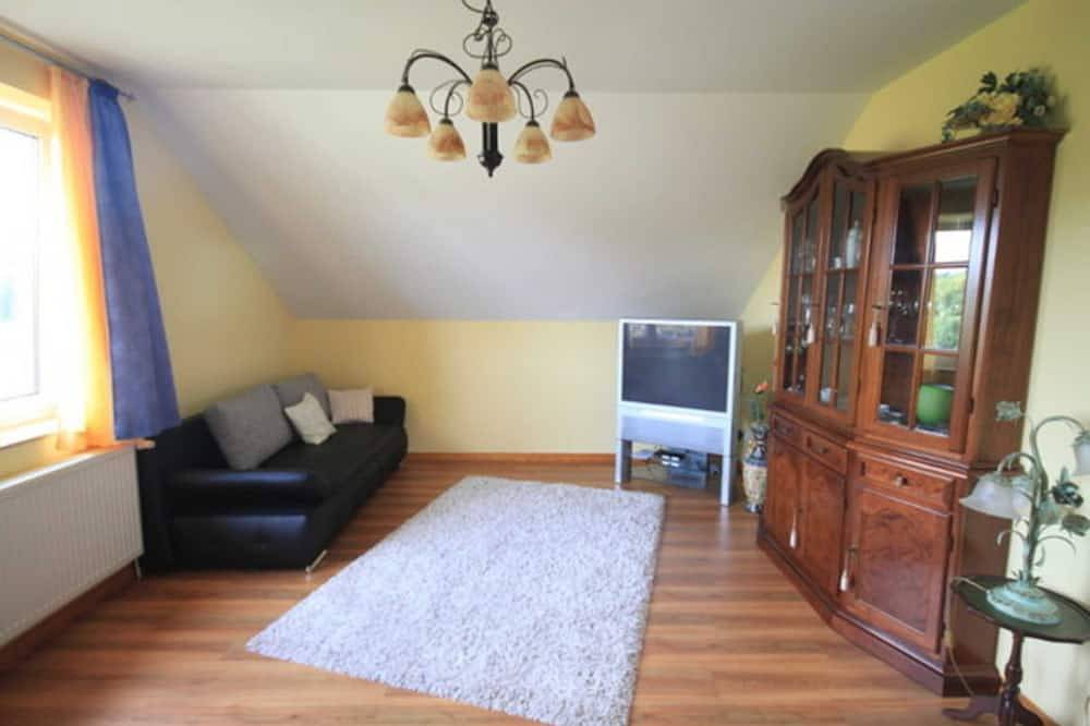 Entire apartment, Large vacation apartment in Strasen - Holiday apartments directly on the Havel waterfront in Strasen, Wesenberg