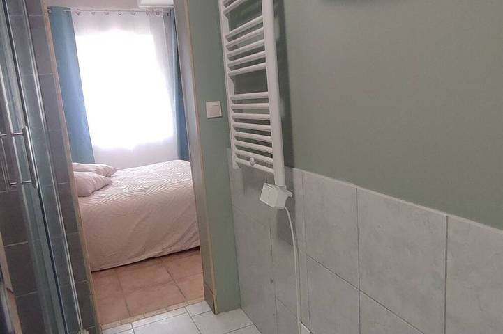 Location de vacances pour 2 personnes, avec Jardin à Cussay - 4