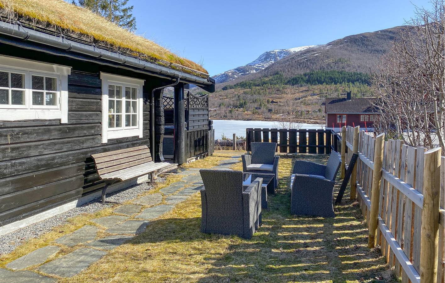Ferienhaus für 8 Personen mit Terrasse in Sunnmørsalpane, Sykkylven