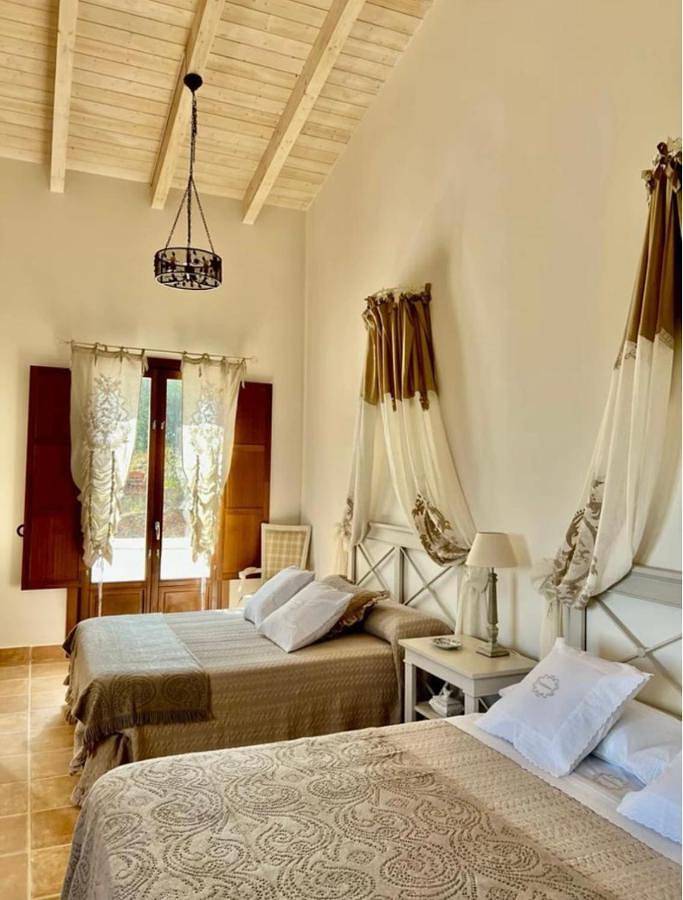 Casa rural para 16 personas, con jardín y vistas al lago además de piscina y vistas en Provincia de Badajoz - 3