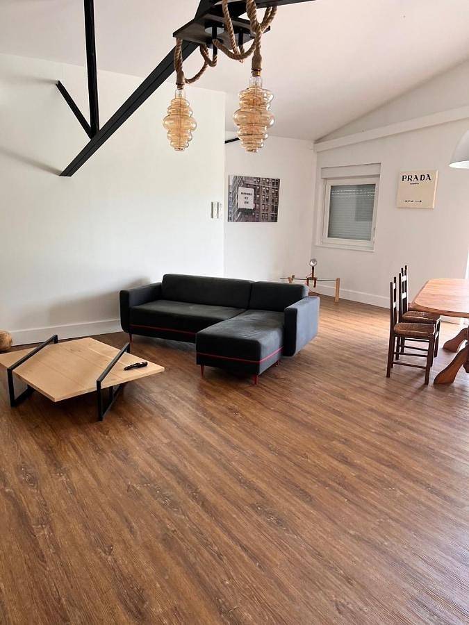 Appartement de vacances pour 4 personnes, avec terrasse et jardin